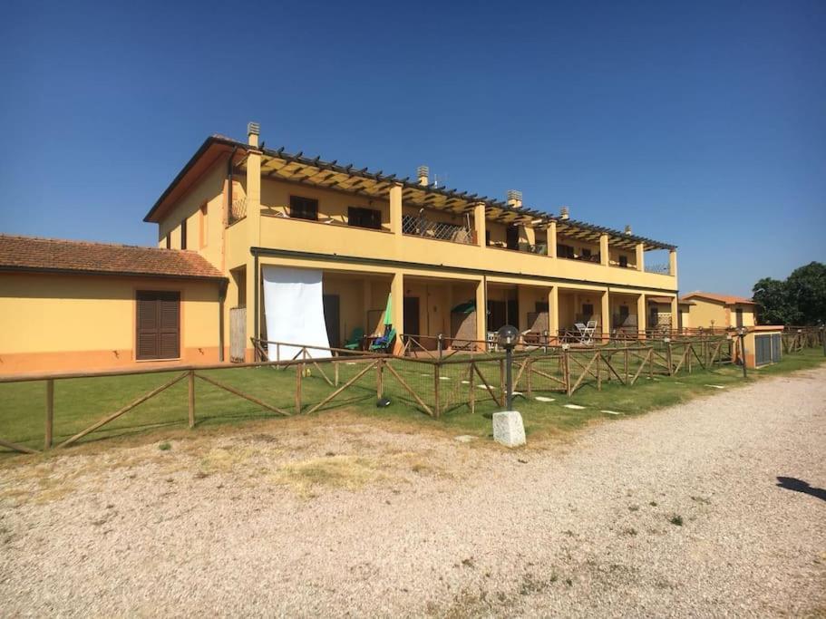 Deste - In Campagna 4 Posti Letto Con Giardino La Sdriscia Luaran gambar